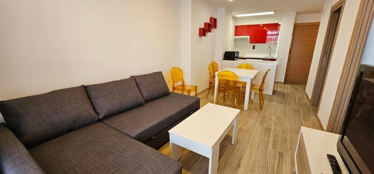 Apartamentos Cataluna92 Salou Bagian luar foto